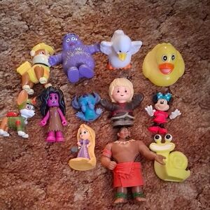 Colorful Kids Toy Figurine Set